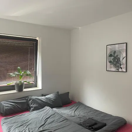 Schoenes Apartment Mit Terrasse Im Steingarten Bad Vilbel Exterior photo