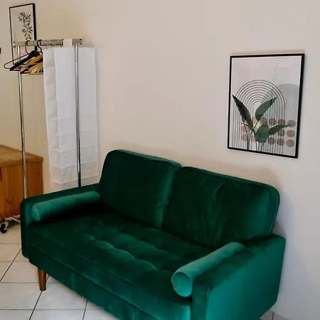 Schoenes Apartment Mit Terrasse Im Steingarten Bad Vilbel Exterior photo