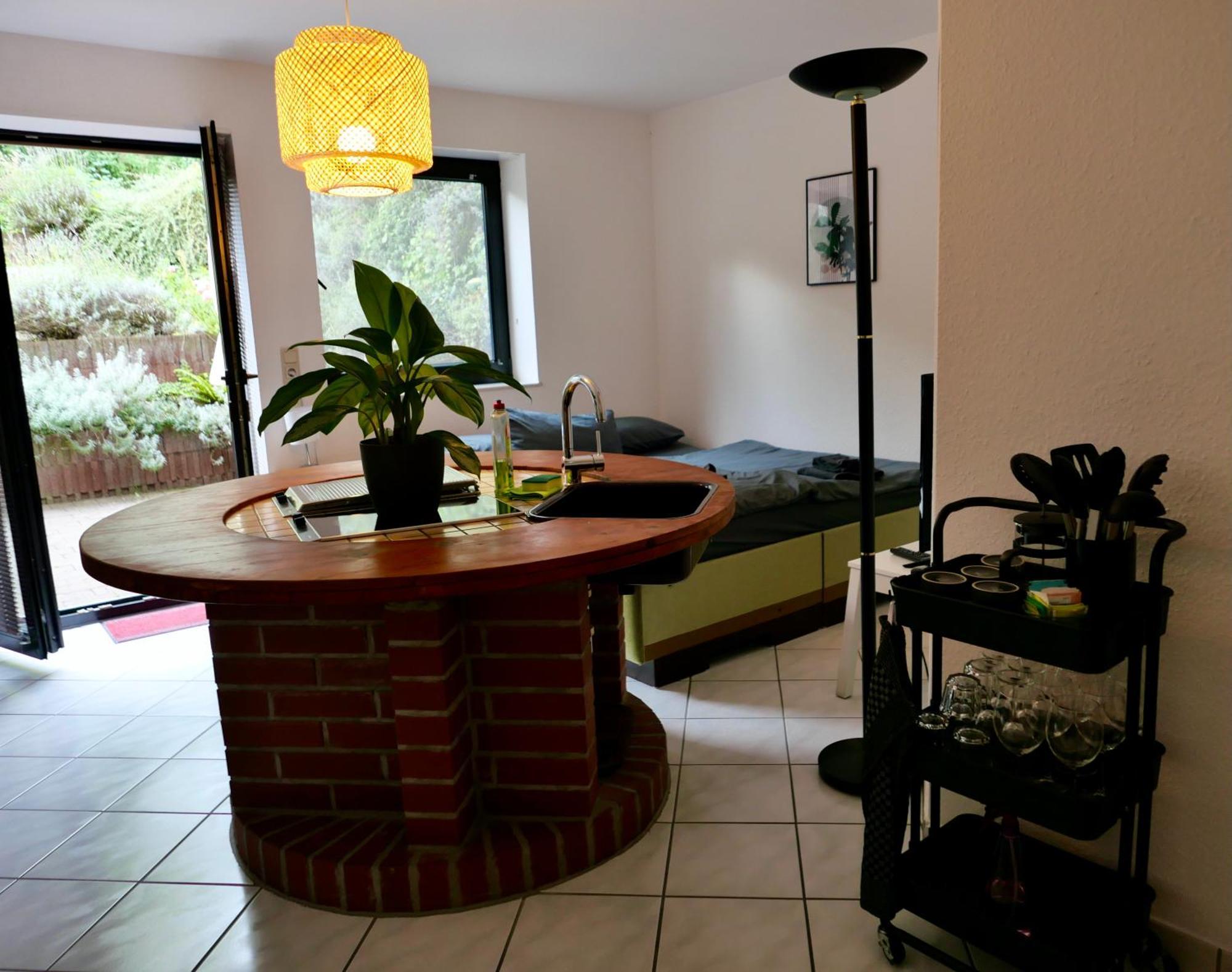 Schoenes Mit Terrasse Im Steingarten Apartment *
